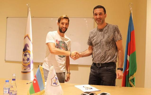 Xorvatiyalı futbolçu daha iki il &ldquo;Qarabağ&rdquo;ın formasını geyəcək ​